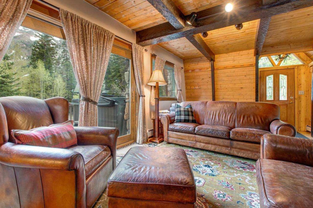 Creekside Chalet Альта Екстер'єр фото